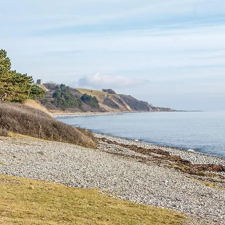 Three-bedroom Holiday In Knebel * Ørby