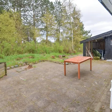 Three-bedroom Holiday In Knebel Ørby